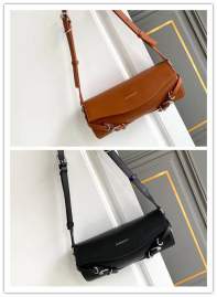 Picture of Givenchy Handbags _SKUfw240170163fw